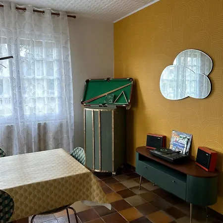 La Maison Rose *