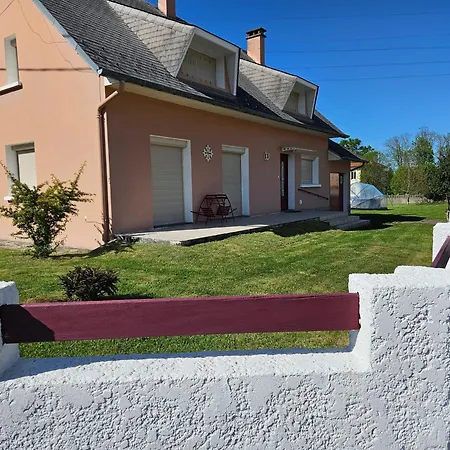 La Maison Rose بيت للعطل *
